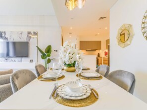 Dining - Luxury 3BR + Maid | Full Burj Khalifa View (Dubai)