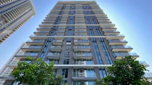 Exterior - Seaside Residence, Private Beach, Palm View (Dubai)