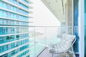 Property grounds - Seaside Residence, Private Beach, Palm View (Dubai)