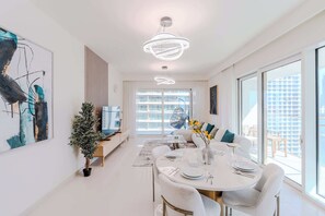 Interior - Atlantis & Marina View, Private Beach, Furnished (Dubai)