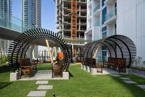 Property grounds - Close to Miracle Garden, Furnished, Brand New (Dubai)