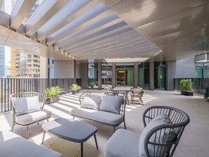 Terrace/patio - Luxurious 1BR in the Heart of Business Bay (Dubai)