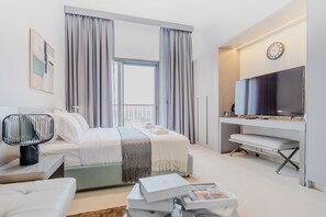 熨斗/熨衫板、Wi-Fi、床單