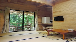 Interior - Lodge Yaedake Sanso (Yakushima)