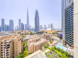 Exterior - Full Burj Khalifa View, Luxury Furnished-Downtown (Dubai)