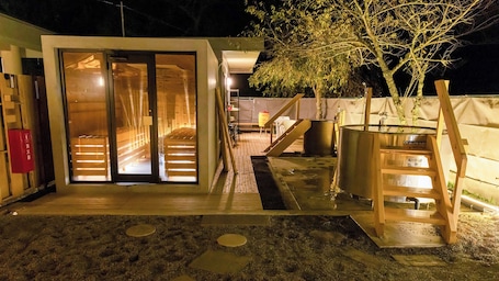 Terrace/patio. Makkocho House