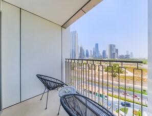 Property grounds - City Skyline View, 1BR Luxury, Access - Dubai Mall (Dubai)