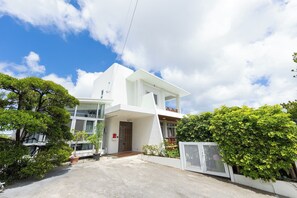 Exterior - Glam Apple Kobe Sanda (Uruma)