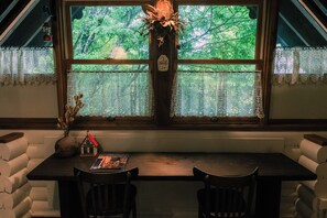 Interior - Baum Collection (Tsumagoi)