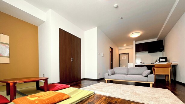 Ảnh chưa phân loại, 1 trong số 9 ảnh, nút