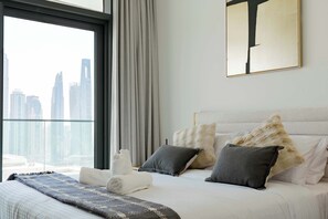 Iron/ironing board, WiFi, bed sheets - Ain Dubai View, Furnished, Private Beach Access (Dubai)