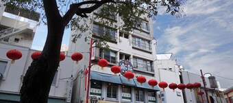 Yokohama Classic Apartment