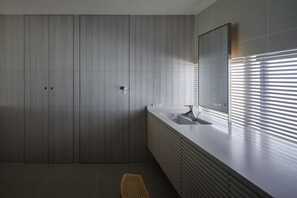 Bathroom - Toutou Onzaki Nikai no Yado (Kurashiki)