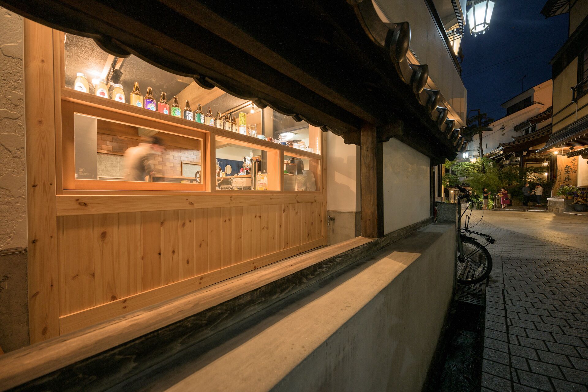 住宿內酒吧