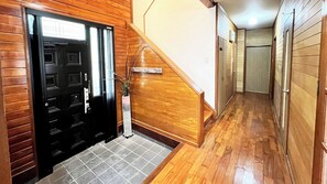 Interior - Cocos Harbor Amami (Yamato)