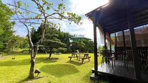Outdoor dining - Guesthouse Booze (Miyakojima)