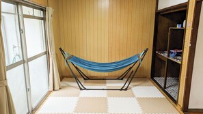 Interior - Nalu.okinawa (Uruma)