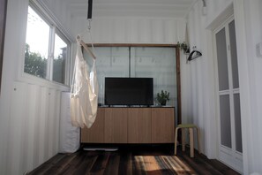 Interior - Container Hotel Hakonel (Shirahama)