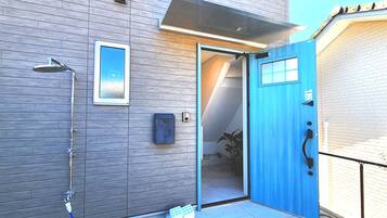 Perincian bahagian luar