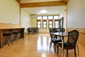 Dining - Hotel Circle One (Sagara)