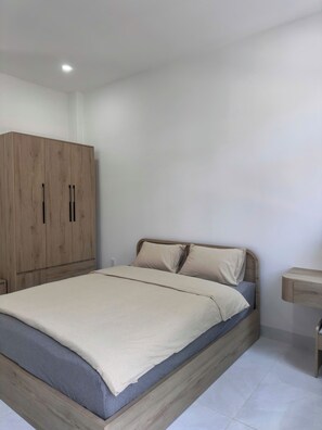 Schreibtisch, kostenloses WLAN