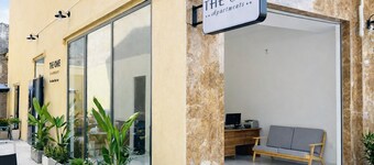 The One Apartments
