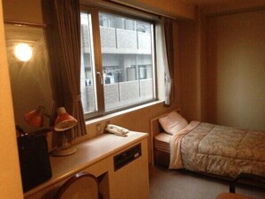 Room - Kaita Chuo Hotel (Kaita)