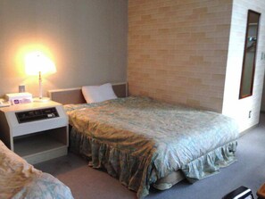 Room - Kaita Chuo Hotel (Kaita)