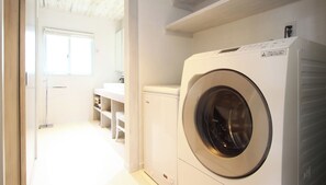 Interior - Casa Riva Nagura (Ishigaki)