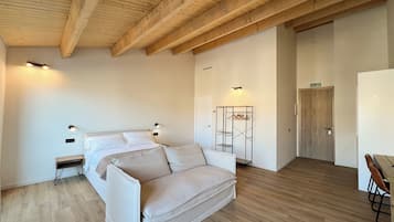 Suite, Terrace, City View