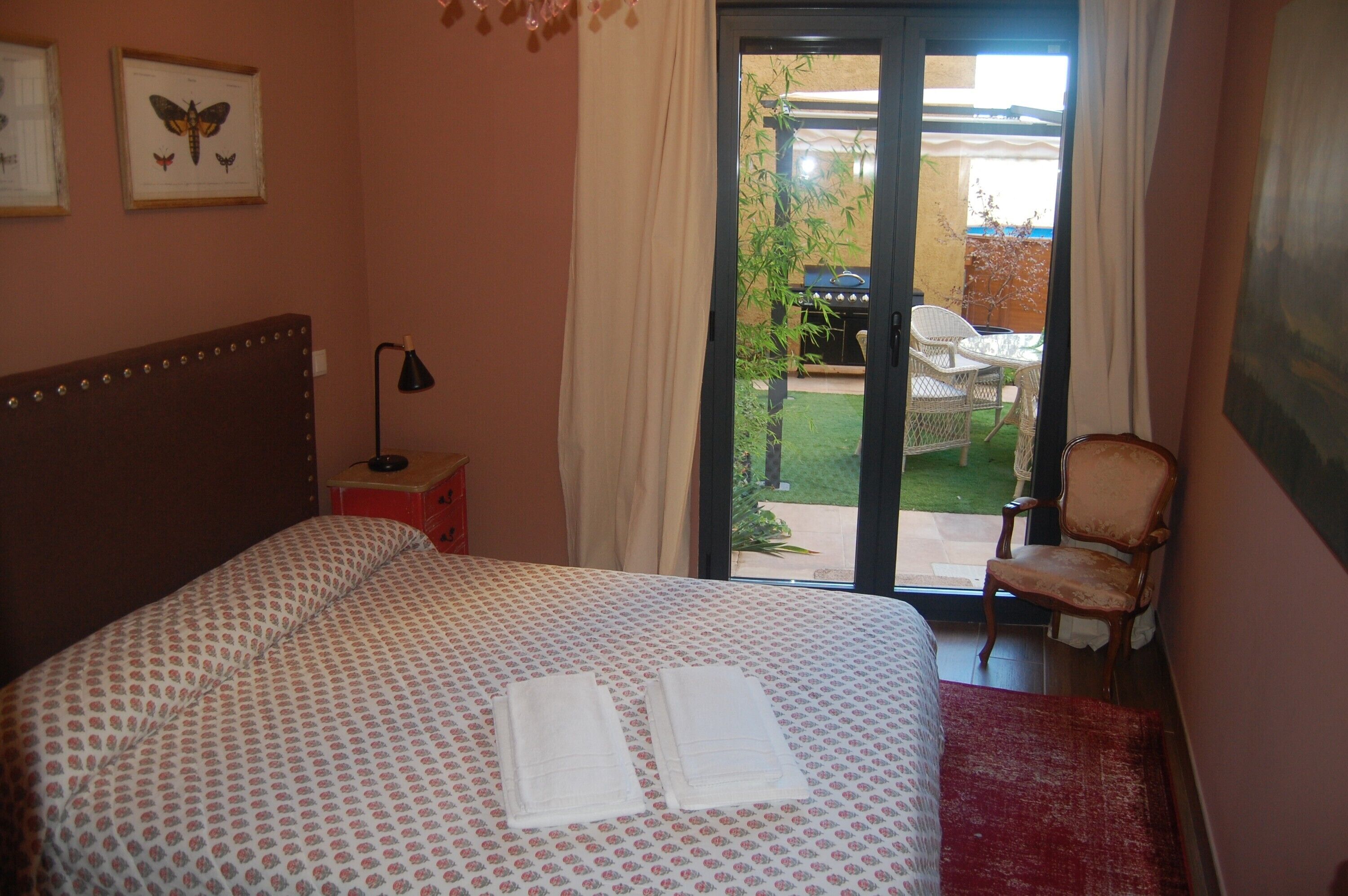 Strygejern/strygebræt, Wi-Fi, sengetøj