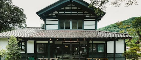 Ngoại thất
