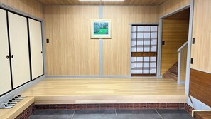 Interior - Naka-araki (Izumo)