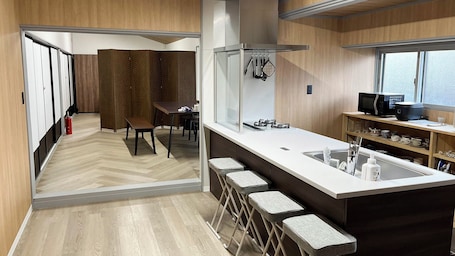 Private kitchen. Naka-araki