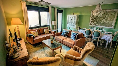 'El Rincón De La Naturaleza' Apartment: 3 Bedrooms, Private Pool, Wi-Fi, Air Conditioning