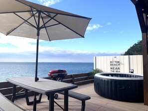 تناول الطعام بالخارج