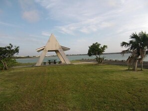 รับประทานอาหารกลางแจ้ง