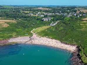 Floor plan - Bumblebee - 2 Bedroom Lodge - Manorbier (Tenby)