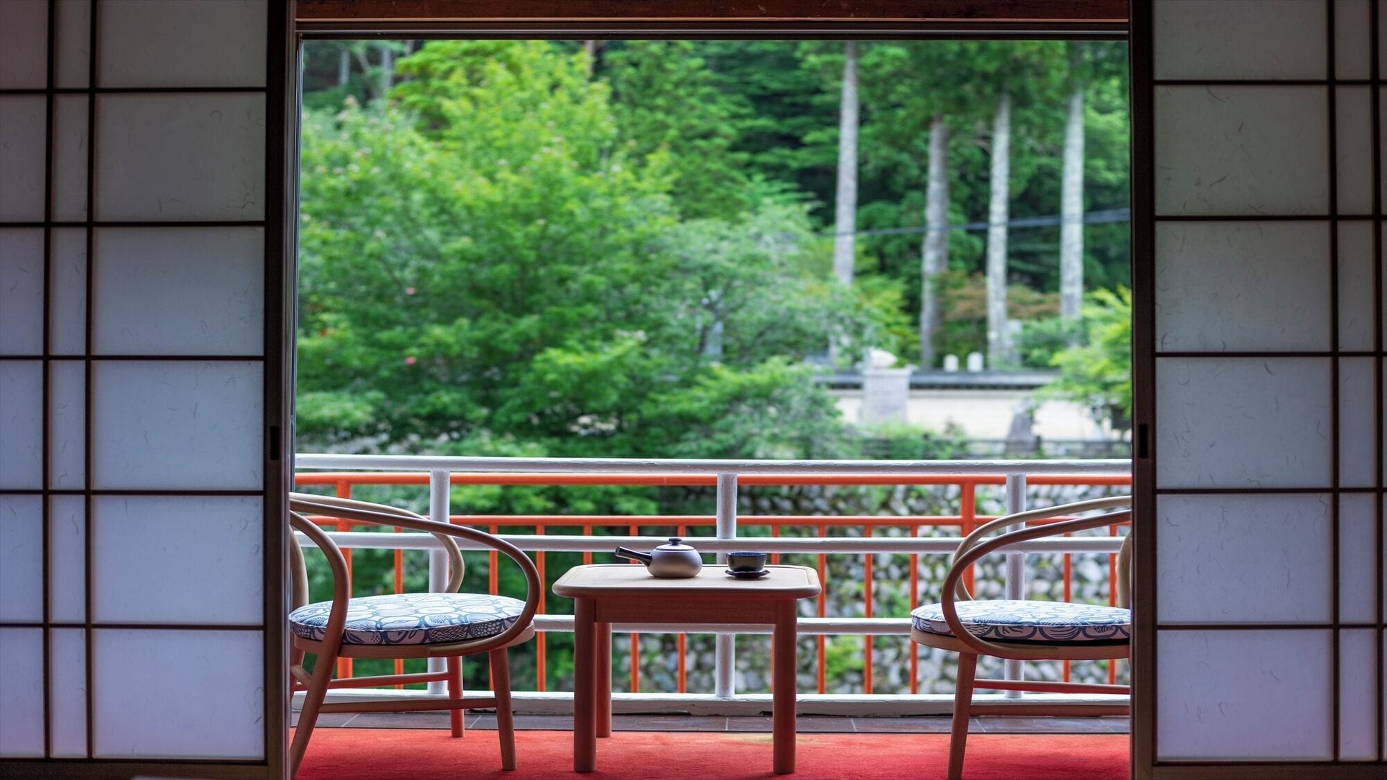 屋外ダイニングエリア