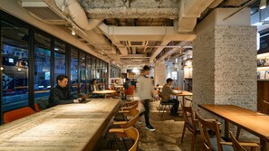 Dining - Hotel + Hostel Tokyo Kawasaki (Kawasaki)