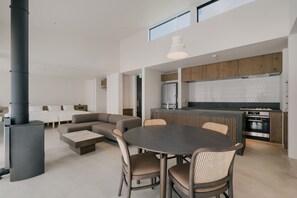 Dining - Suite Villa The Most (Awaji)