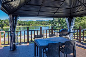 Outdoor dining - The Glamping Plaza Alps Base (Iijima)