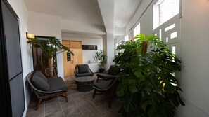 Interior - 730 Hotels (Ishigaki)