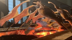 餐饮