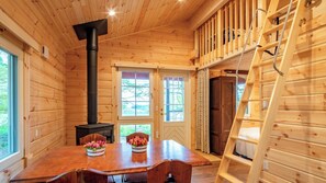 Dining - Kitakaruizawa Farm Side Vacation Rental (Tsumagoi)