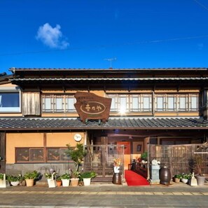 Exterior - Ryotei Yoshinoya (Matsuura)