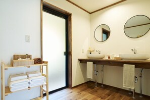Bathroom - The One Fujiyoshida (Fujiyoshida)