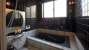 Bathroom - Maigre Kenken (Ito)