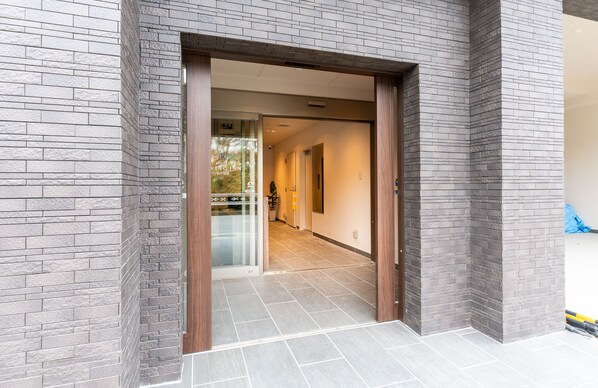 Exterior detail - Hotel Living Inn Kencho-mae Station (Naha)