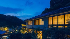 Exterior - Showcase Hotel Kasane (Gotsu)